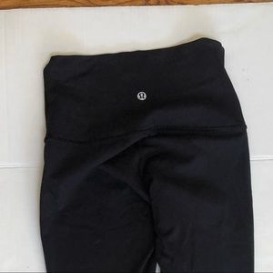 Lululemon legging.